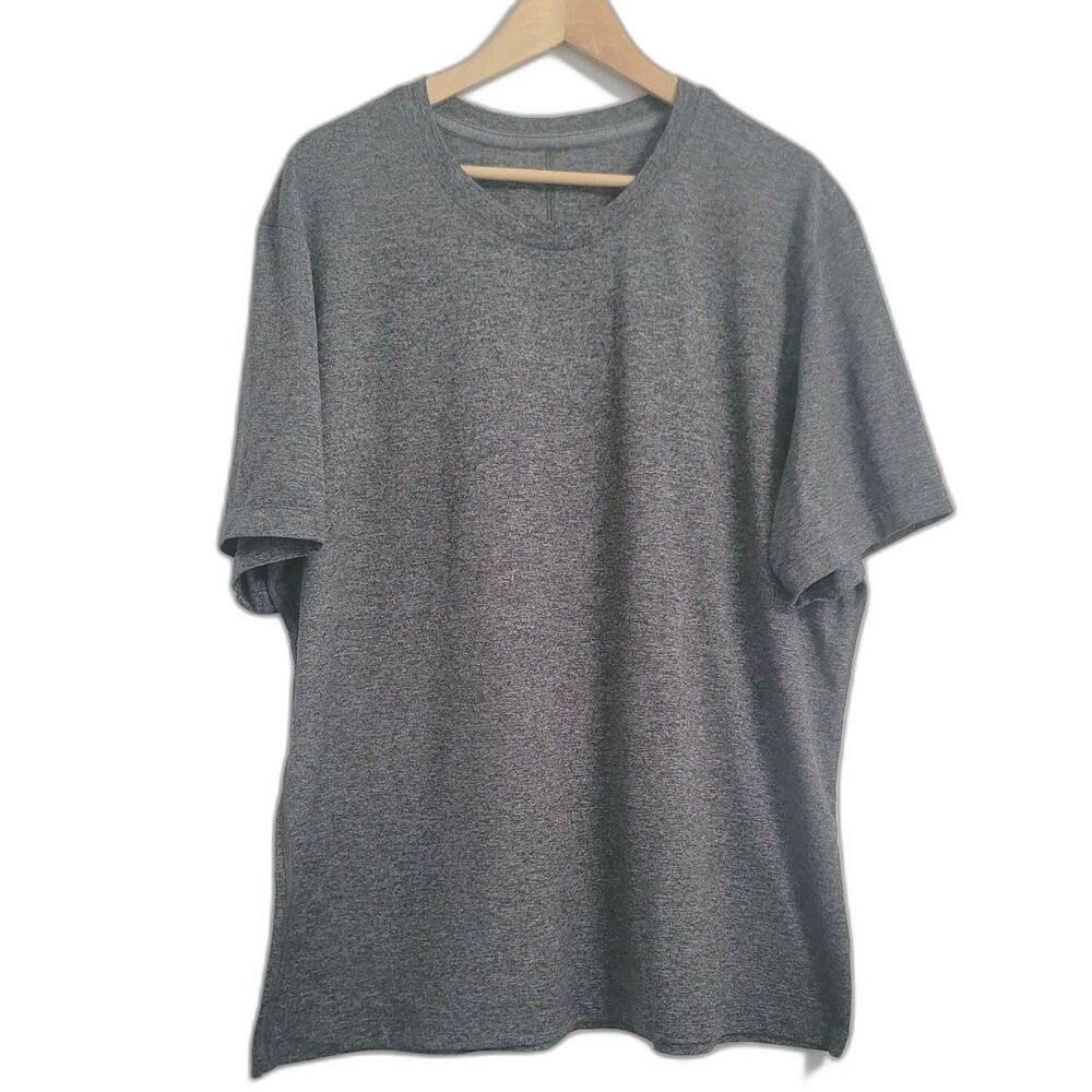 Lululemon Men's Heather Grey Activewear  Crewneck T-Shirt  Size XXL